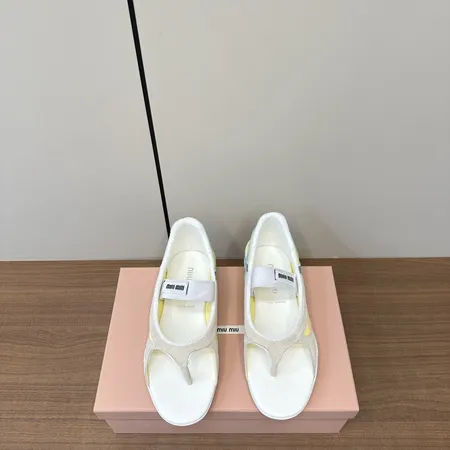 ミュウミュウ サンダル