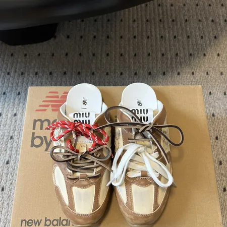 ミュウミュウ スリッパ