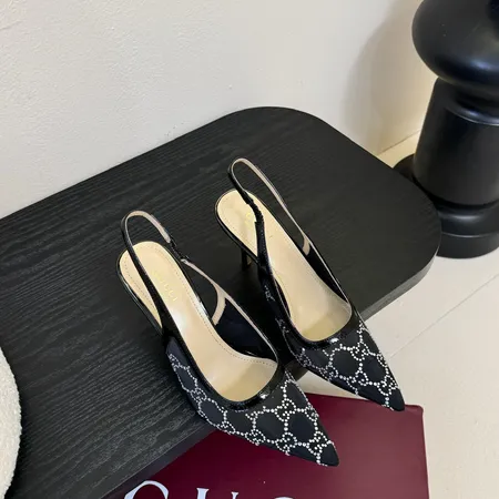 グッチ サンダル