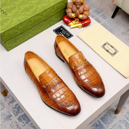 グッチ ビジネスシューズ