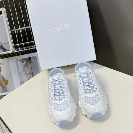 ディオール スニーカー