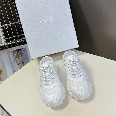 ディオール スニーカー