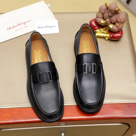 フェラガモ ビジネスシューズ