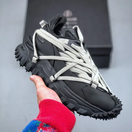 モンクレール スニーカー