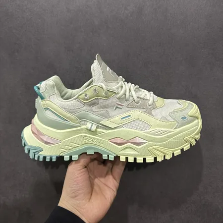 フィラ スニーカー