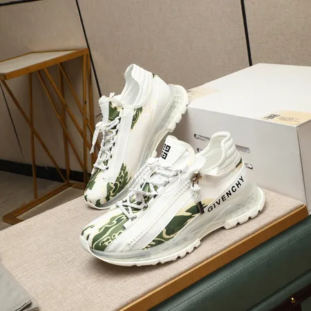 ジバンシィ スニーカー