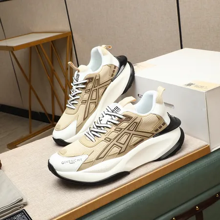 ジバンシィ スニーカー