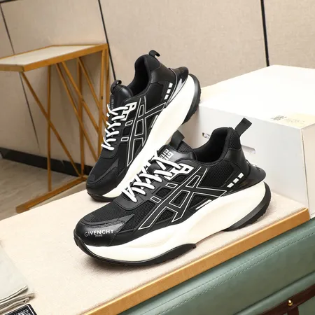 ジバンシィ スニーカー