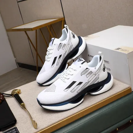 アルマーニ スニーカー