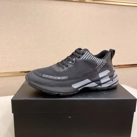 アルマーニ カジュアルシューズ