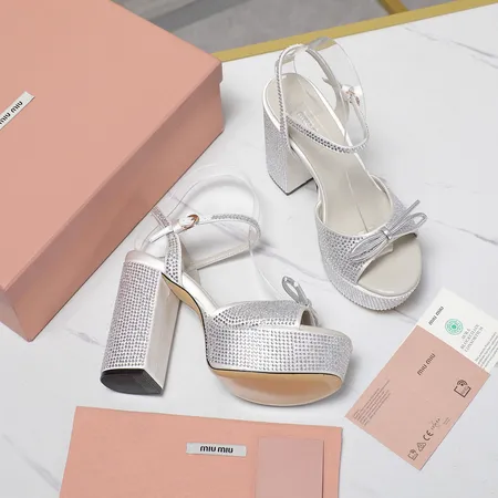 ミュウミュウ サンダル