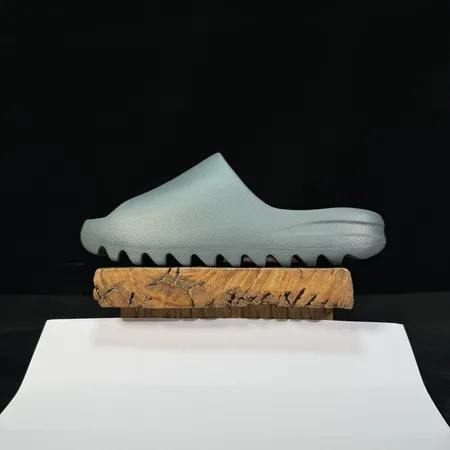 アディダス スリッパ