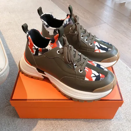 エルメス スニーカー