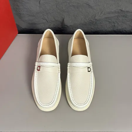 フェラガモ ビジネスシューズ