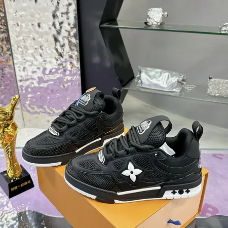 ルイヴィトン カジュアルシューズ