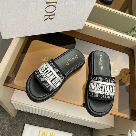 ディオール スリッパ