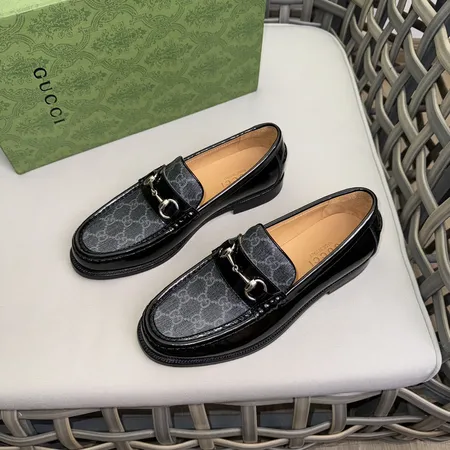 グッチ ビジネスシューズ