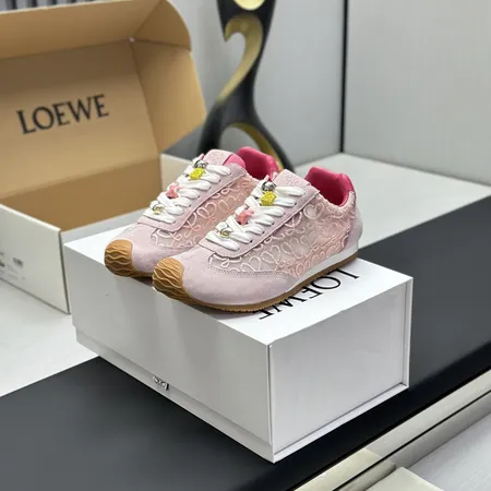 ロエベ スニーカー