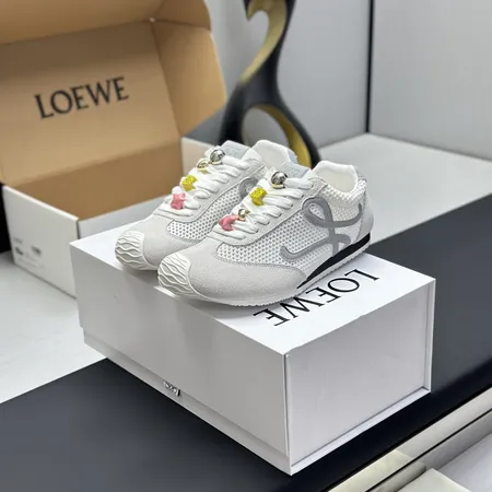 ロエベ スニーカー