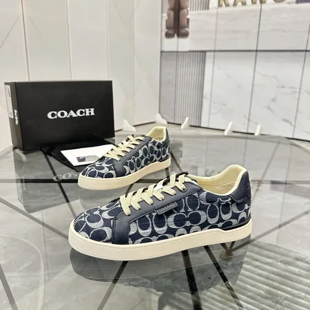コーチ カジュアルシューズ