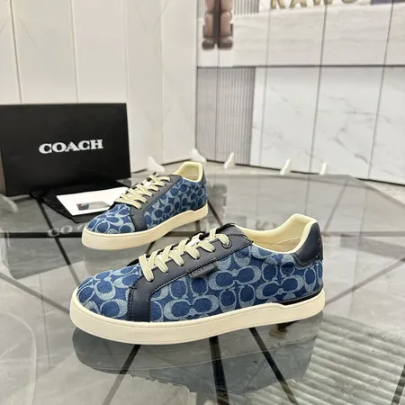 コーチ カジュアルシューズ