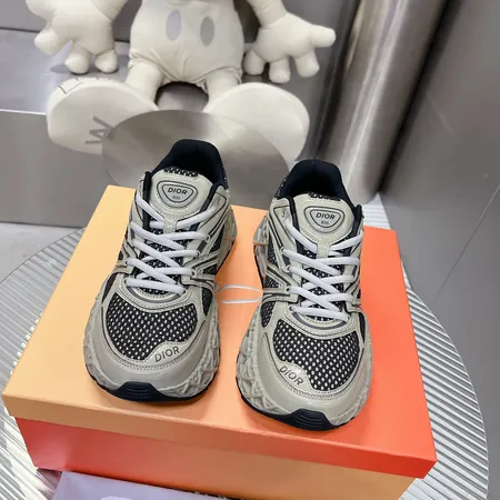 ディオール カジュアルシューズ