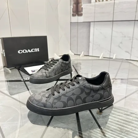 コーチ カジュアルシューズ