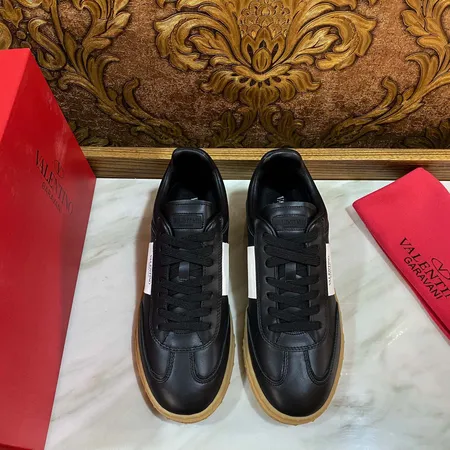 フェラガモ カジュアルシューズ