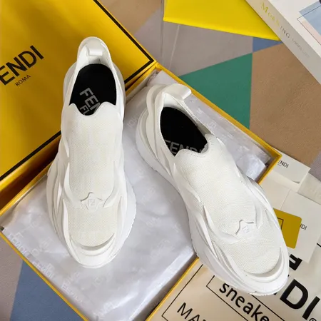 フェンディ スニーカー