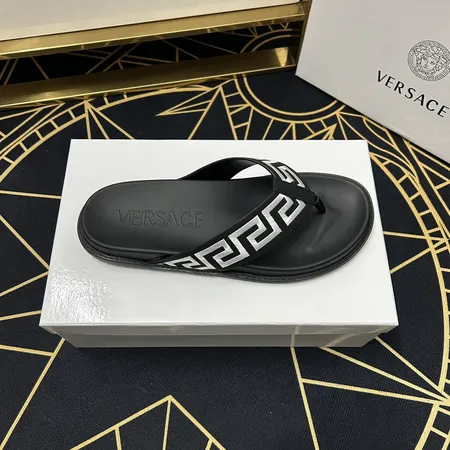 ヴェルサーチ スリッパ