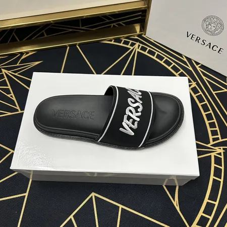 ヴェルサーチ スリッパ