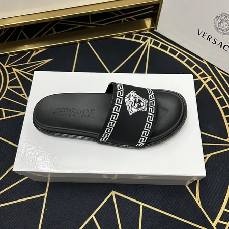 ヴェルサーチ スリッパ