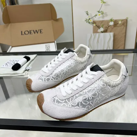 ロエベ カジュアルシューズ