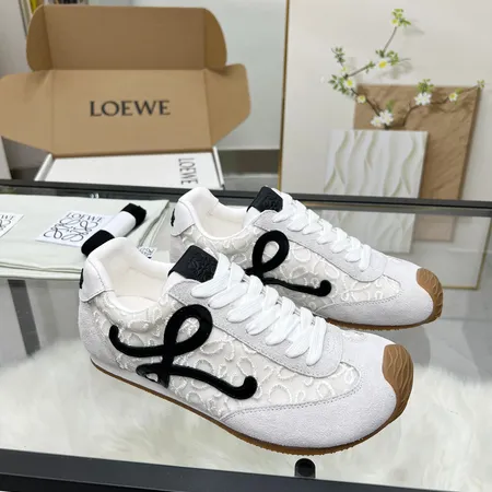 ロエベ カジュアルシューズ