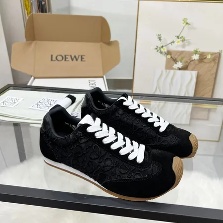 ロエベ カジュアルシューズ