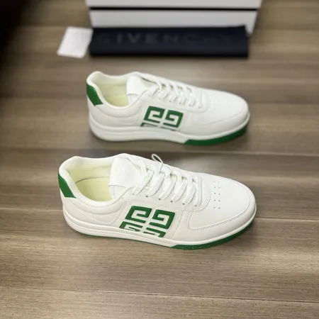 ジバンシィ カジュアルシューズ