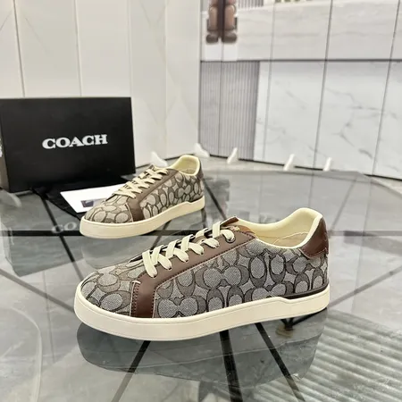 コーチ カジュアルシューズ