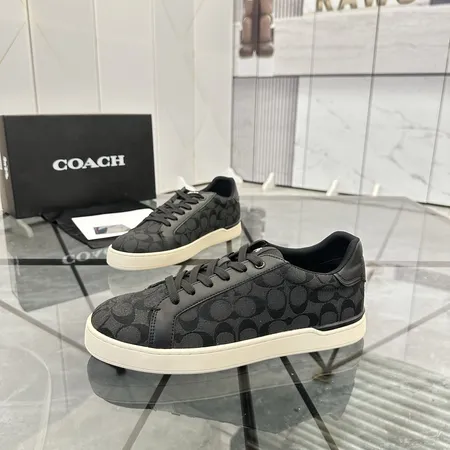 コーチ カジュアルシューズ