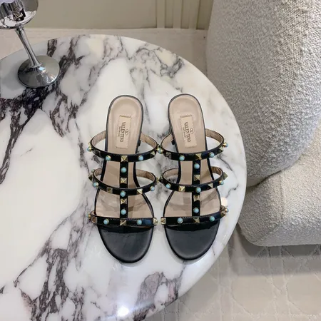 ヴァレンティノ スリッパ