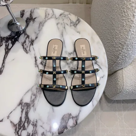 ヴァレンティノ スリッパ