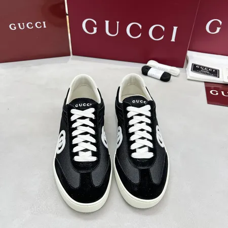 グッチ カジュアルシューズ