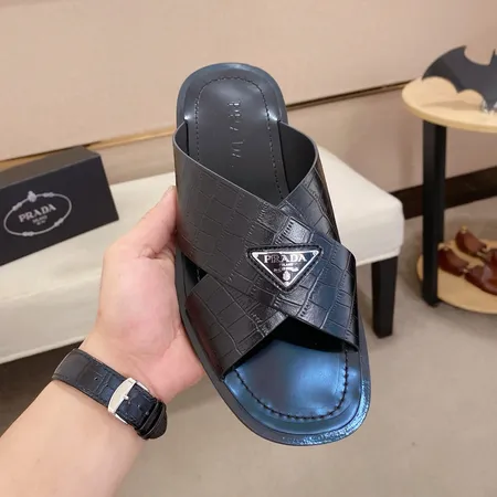 プラダ スリッパ