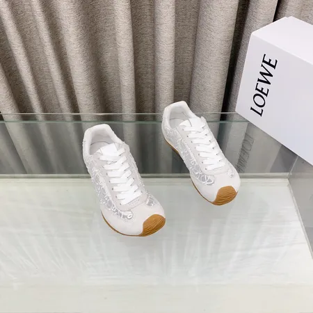 ロエベ カジュアルシューズ