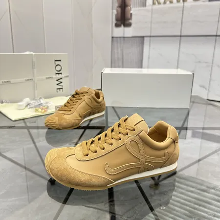 ロエベ カジュアルシューズ