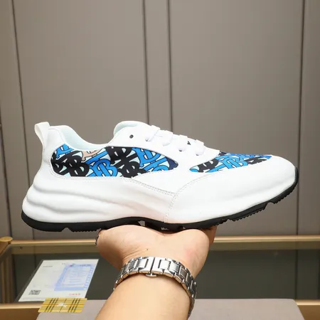 バーバリー ス スニーカー