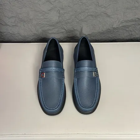 フェラガモ カジュアルシューズ