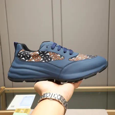 バーバリー ス スニーカー