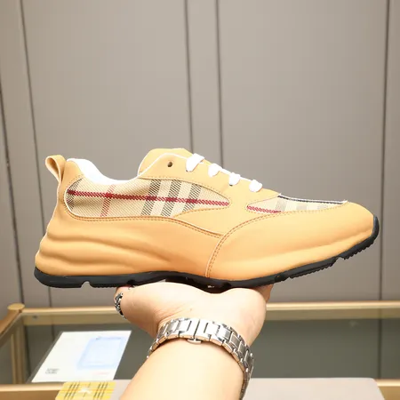 バーバリー ス スニーカー