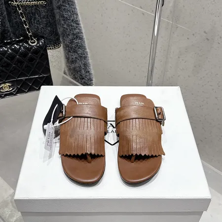 プラダ スリッパ