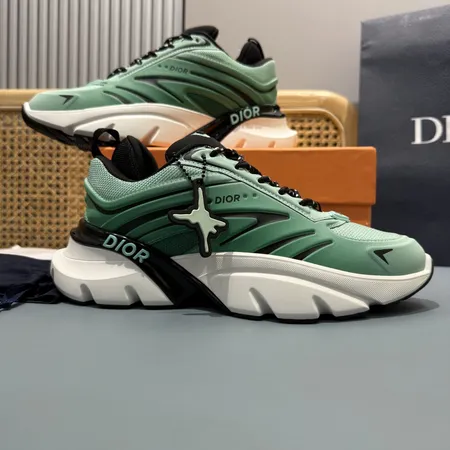 ディオール スニーカー